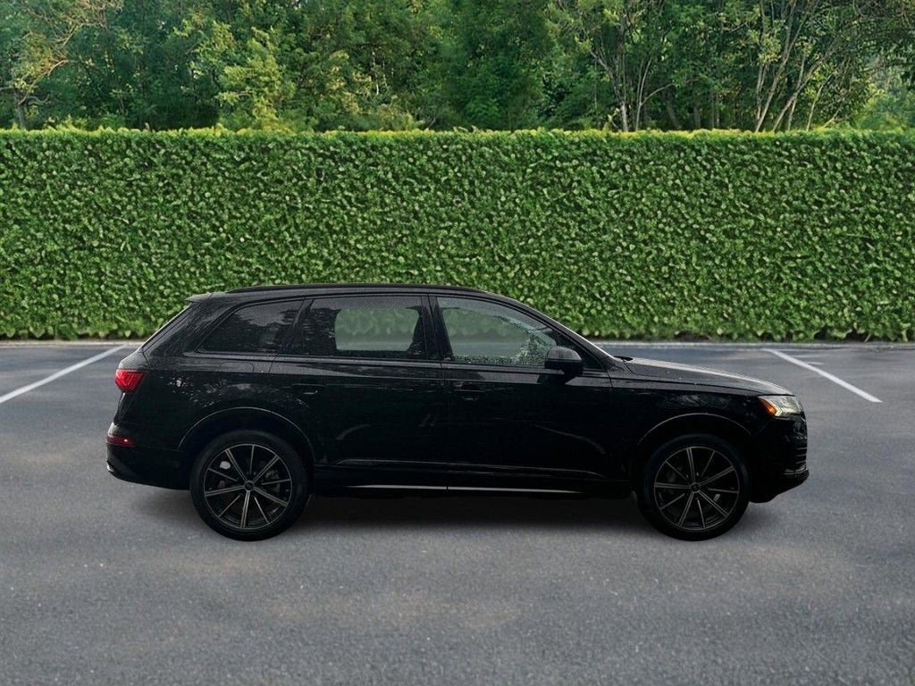 2023 Audi Q7 Premium Plus