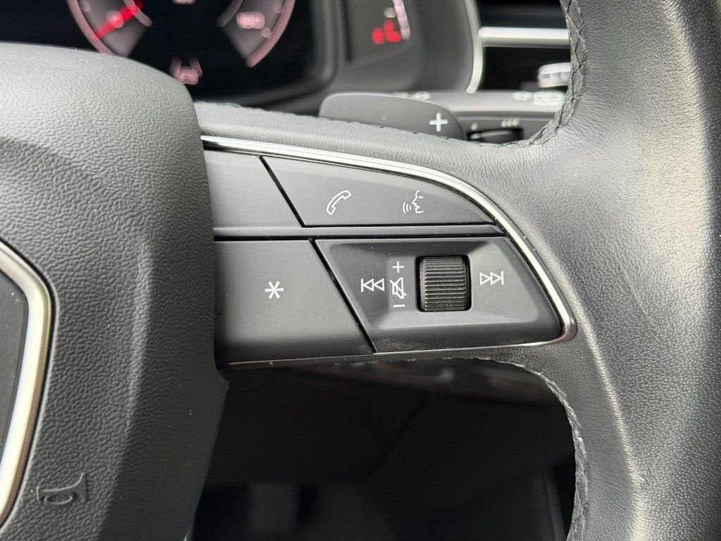 2023 Audi Q7 Premium Plus