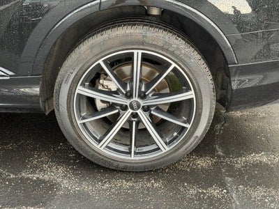 2023 Audi Q7 Premium Plus