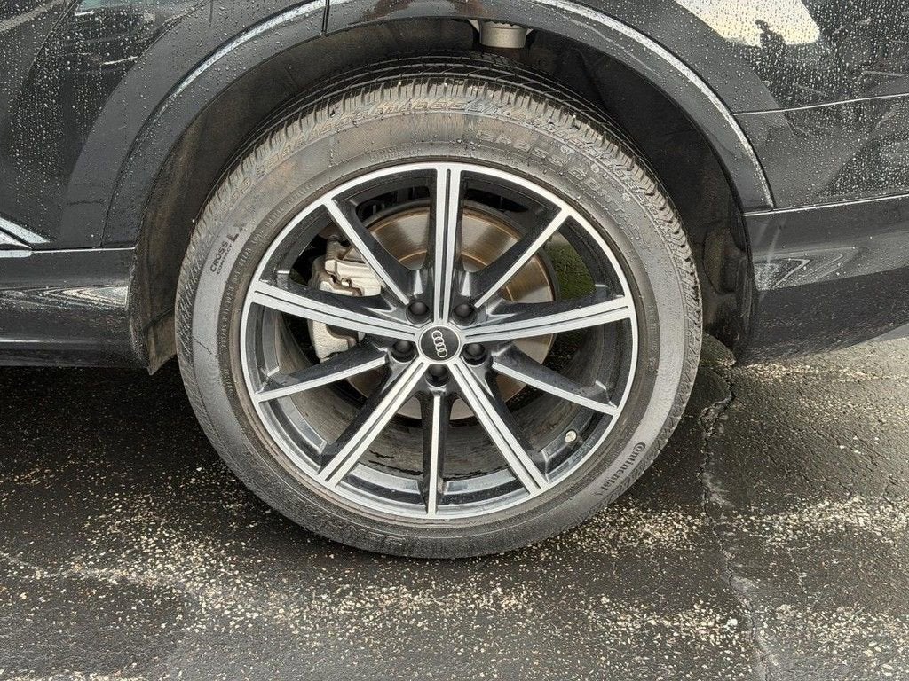 2023 Audi Q7 Premium Plus