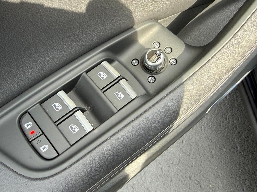 2023 Audi Q7 Premium Plus