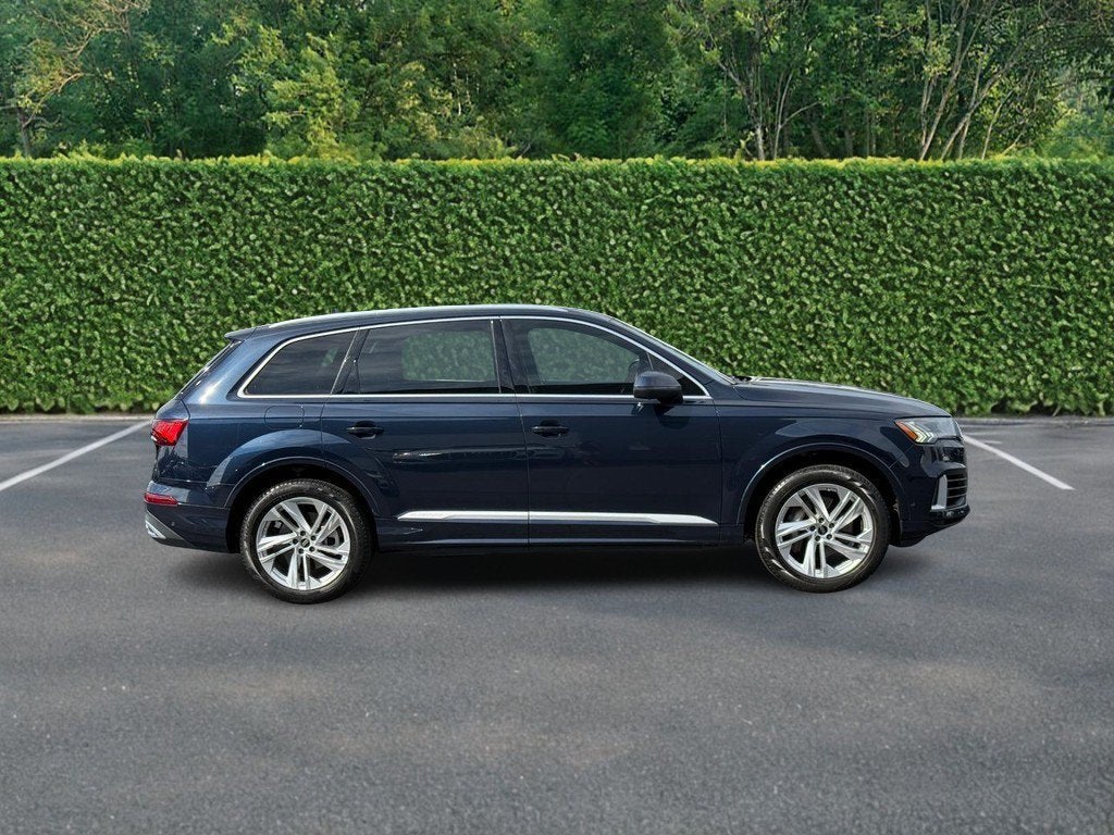 2023 Audi Q7 Premium Plus