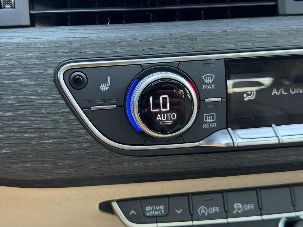 2022 Audi A4 Sedan S line Premium