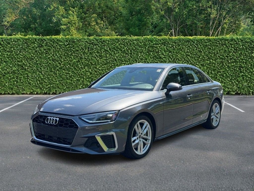 2022 Audi A4 Sedan S line Premium