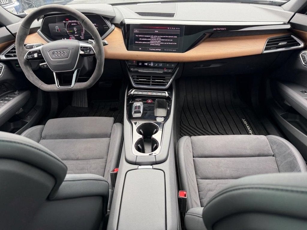 2023 Audi e-tron GT Prestige