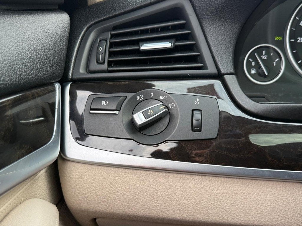 2012 BMW 5 Series 528i xDrive