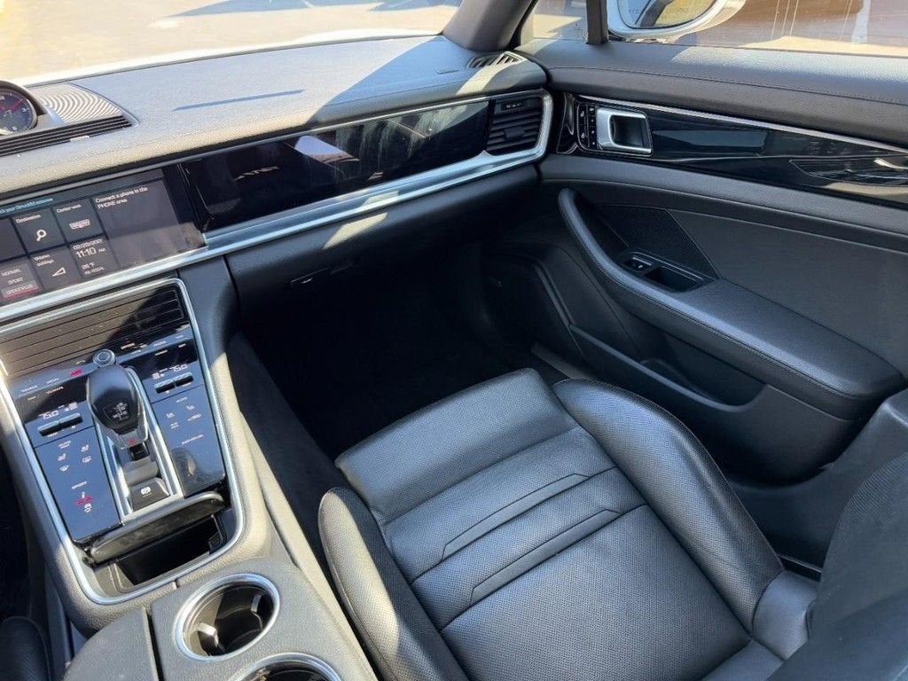 2019 Porsche Panamera 4