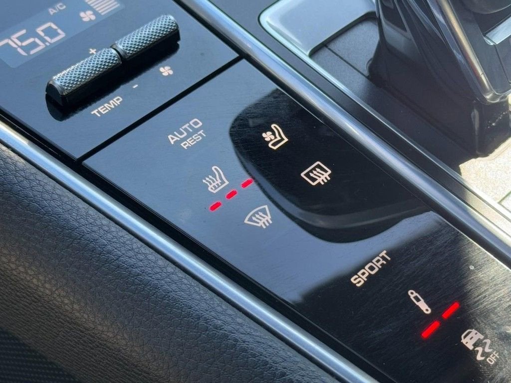 2019 Porsche Panamera 4