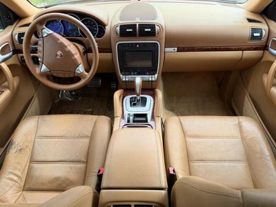 2004 Porsche Cayenne S