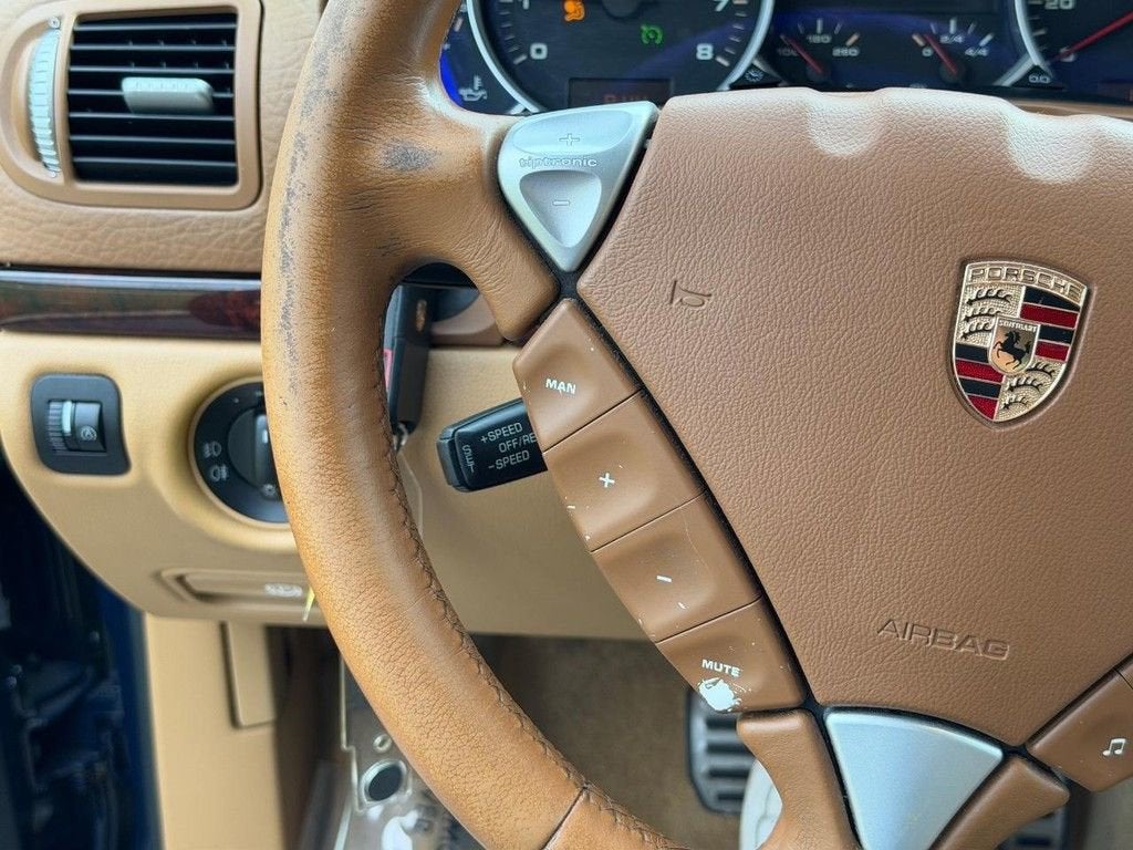 2004 Porsche Cayenne S