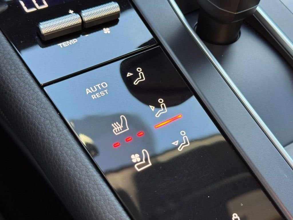 2023 Porsche Macan S