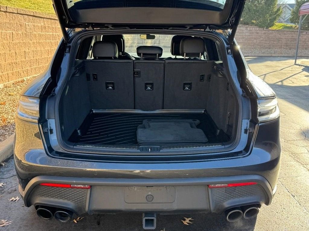 2023 Porsche Macan S