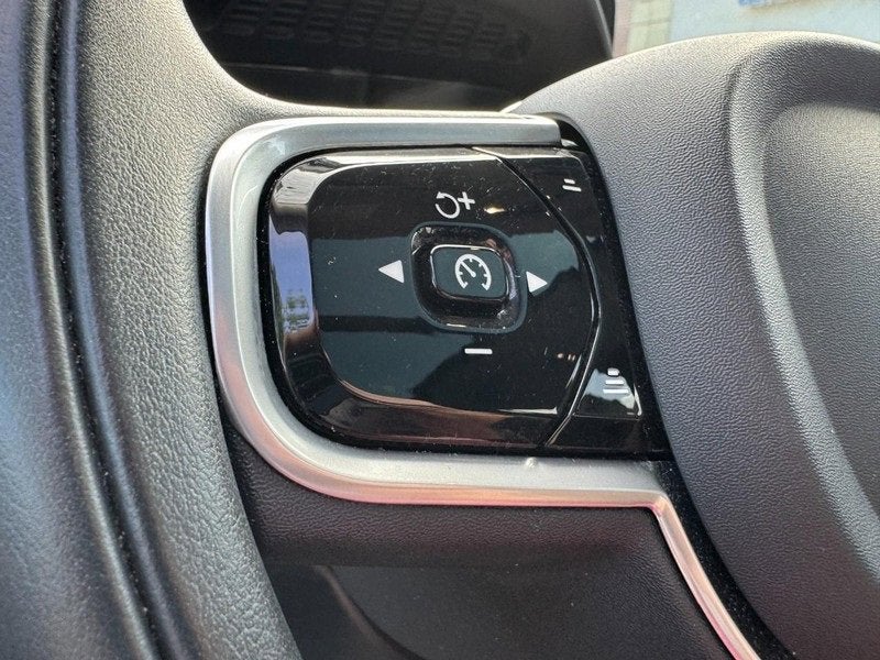 2022 Volvo XC90 Inscription