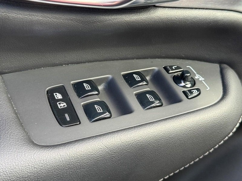 2022 Volvo XC90 Inscription