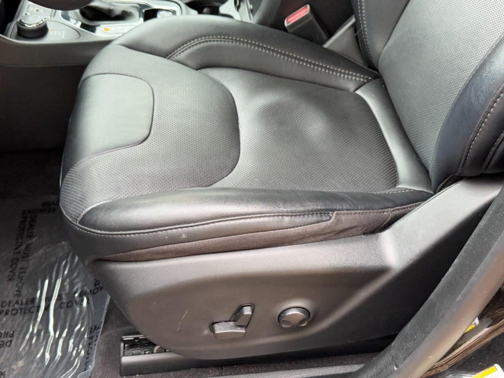 2023 Jeep Cherokee Altitude Lux 4x4