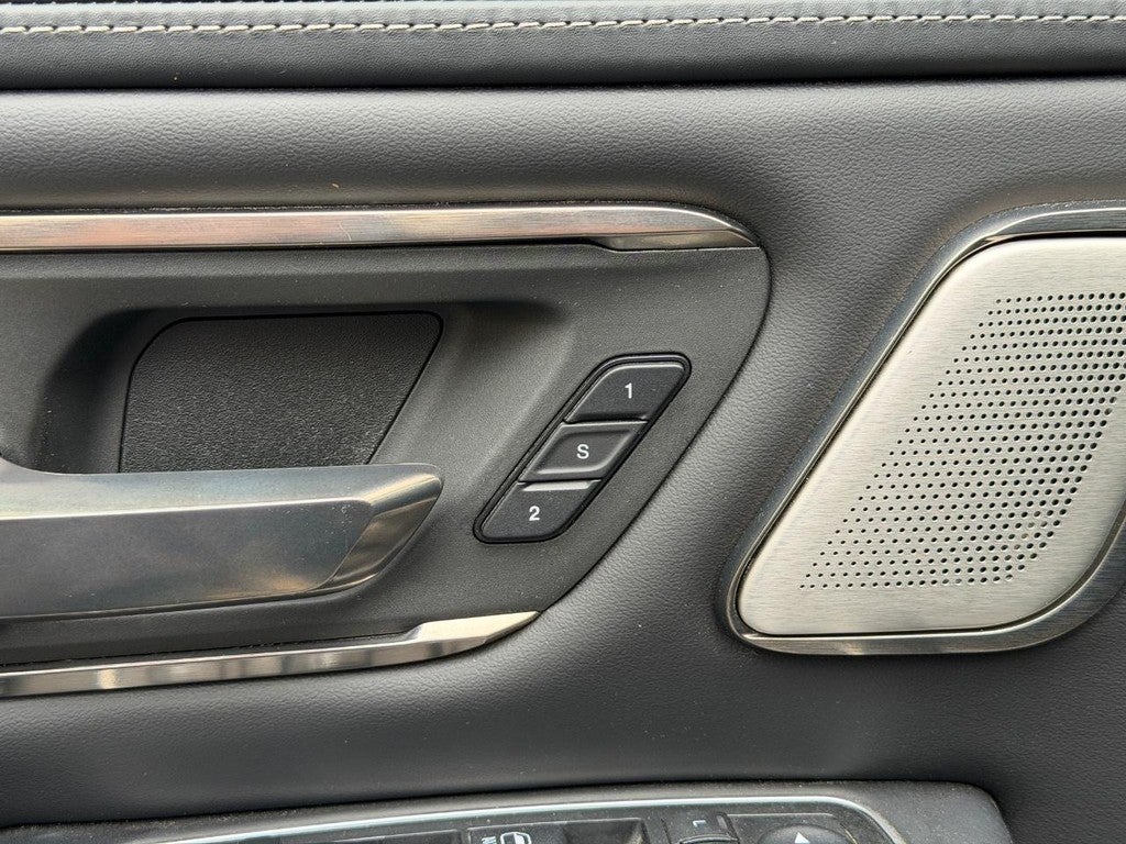 2020 RAM 1500 Limited 4x4 Crew Cab 5'7" Box