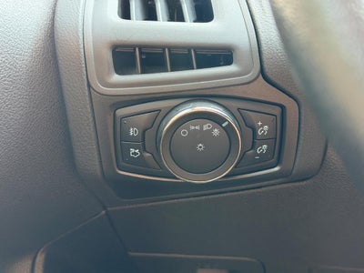 2014 Ford Focus 4dr Sdn SE