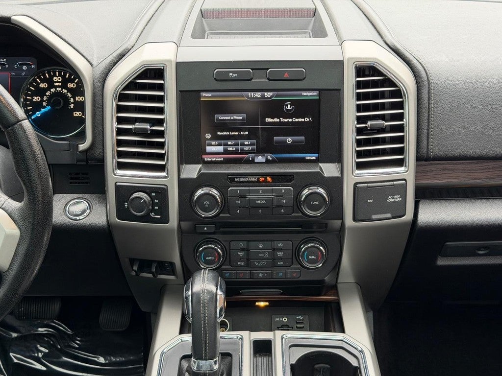 2015 Ford F-150 4WD SuperCrew 145" Lariat