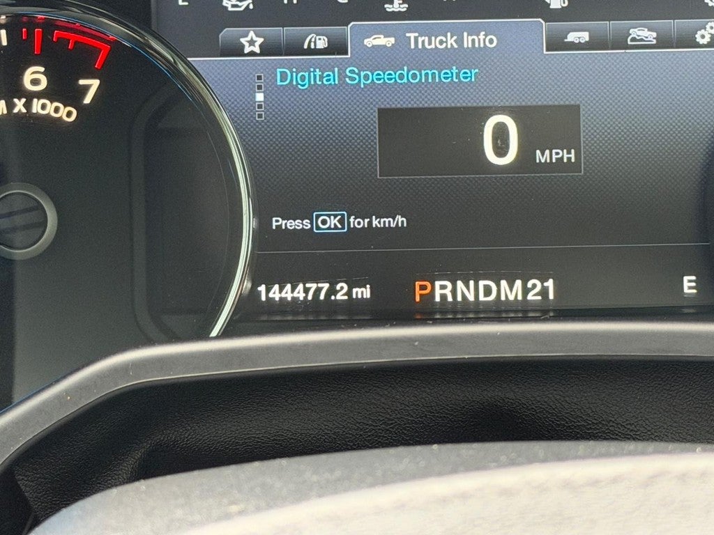 2015 Ford F-150 4WD SuperCrew 145" Lariat