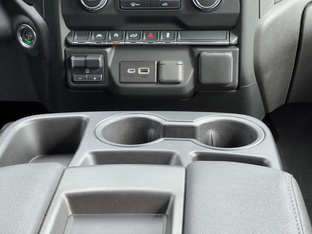 2024 Chevrolet Silverado 1500 4WD Crew Cab 147" Custom