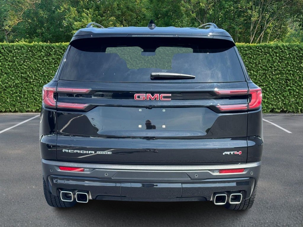 2025 GMC Acadia AWD 4dr AT4