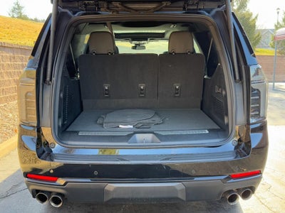 2025 Chevrolet Suburban 4WD 4dr RST