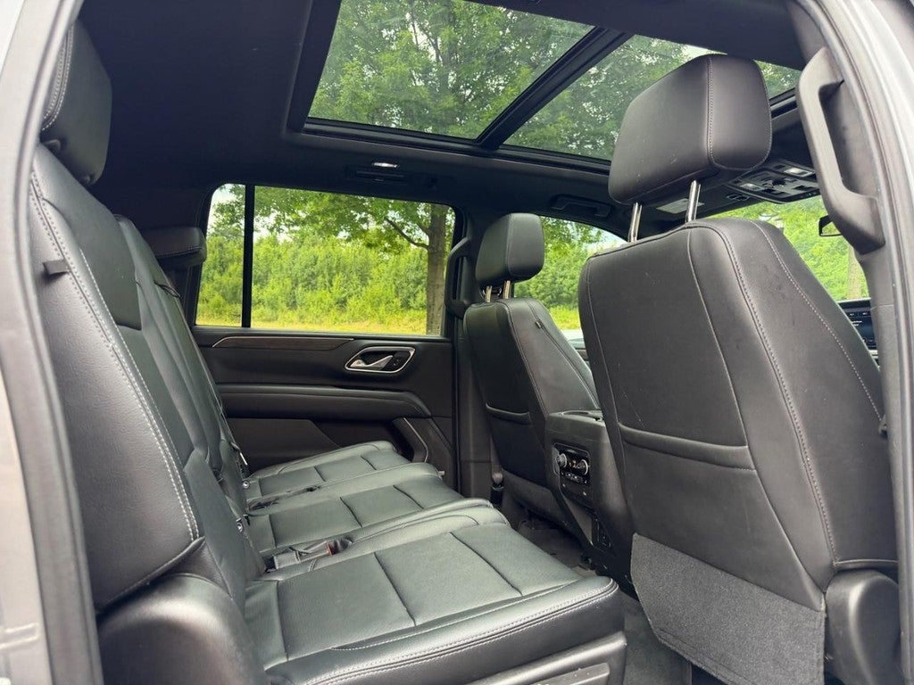 2021 Chevrolet Suburban 4WD 4dr LT
