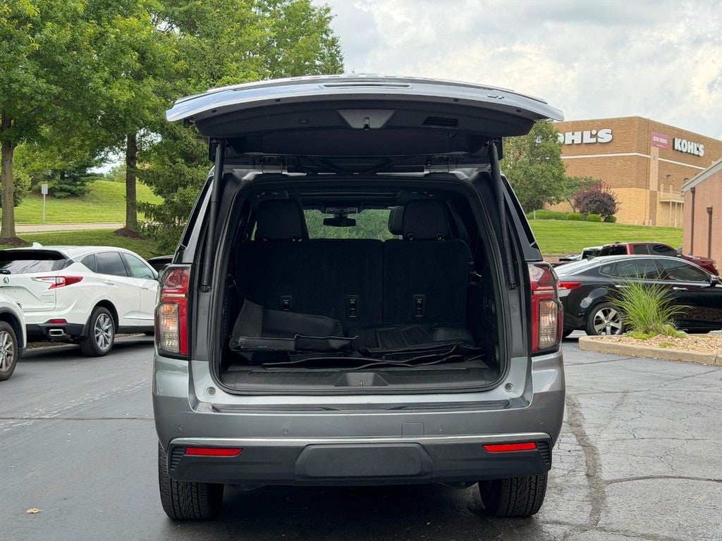 2021 Chevrolet Suburban 4WD 4dr LT