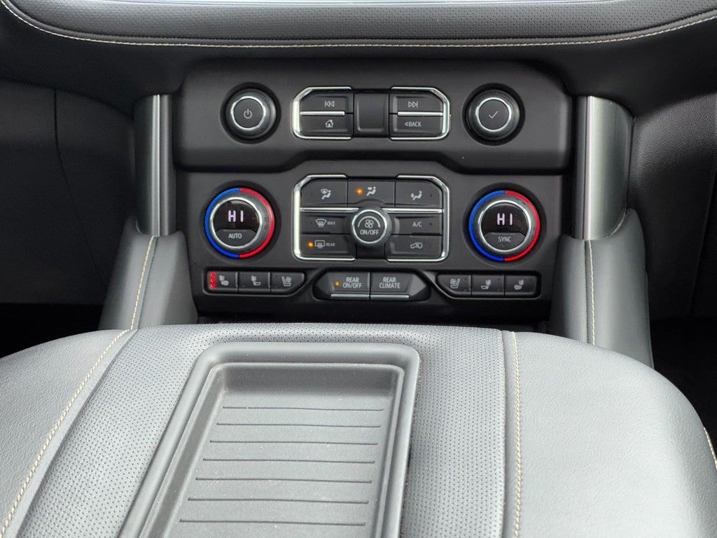 2021 Chevrolet Suburban 4WD 4dr Premier