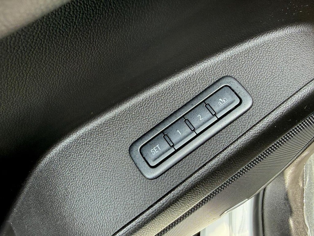 2016 Chevrolet Suburban 4WD 4dr 1500 LTZ