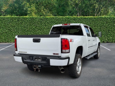 2013 GMC Sierra 2500HD 4WD Crew Cab 153.7" Denali