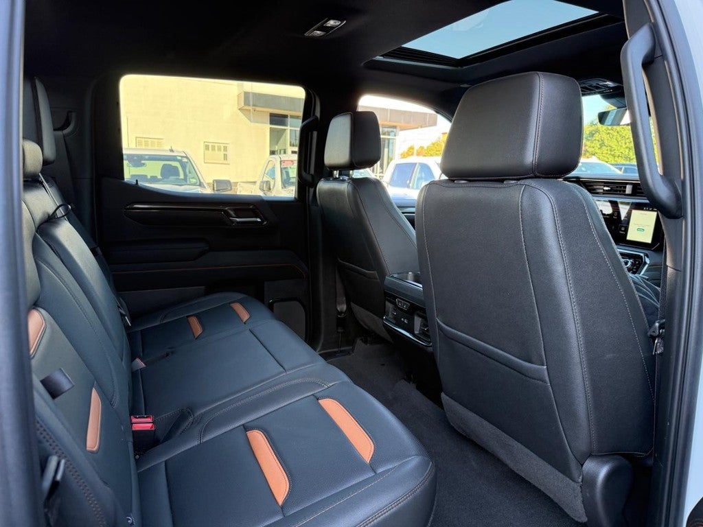 2023 GMC Sierra 1500 4WD Crew Cab 147" AT4