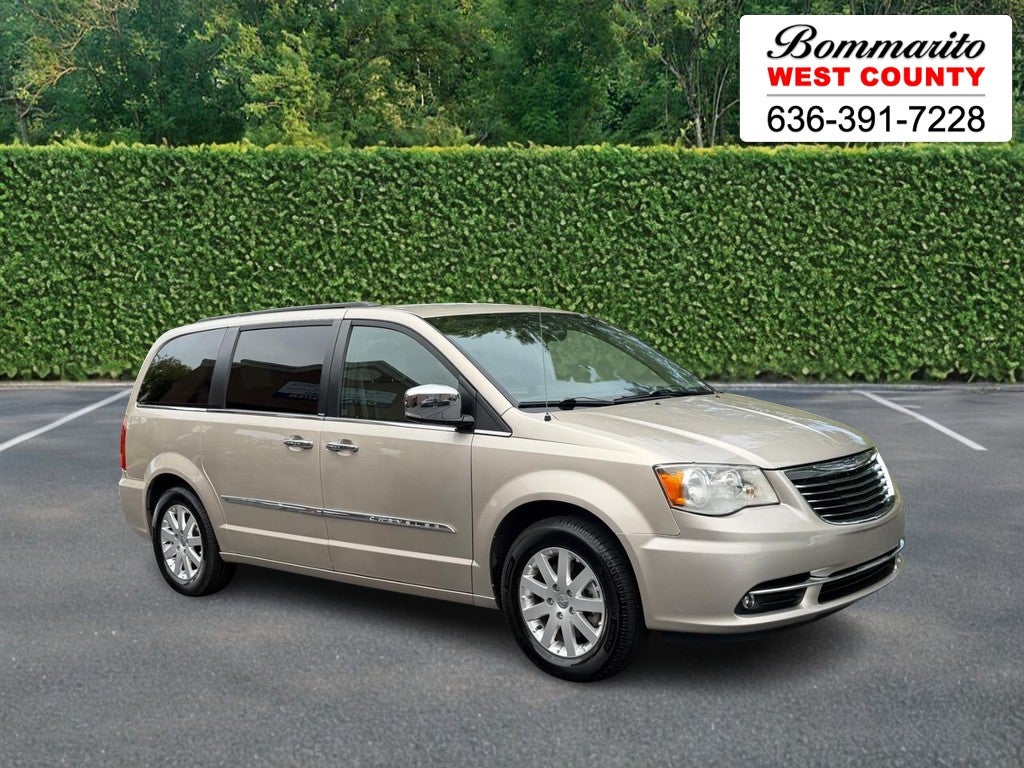 2012 Chrysler Town & Country 4dr Wgn Touring-L