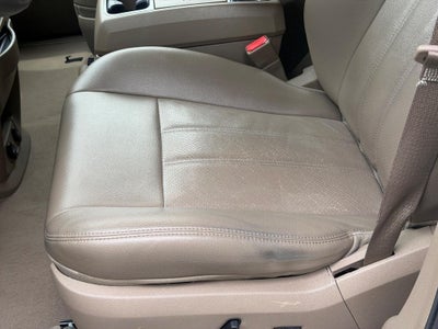 2012 Chrysler Town & Country 4dr Wgn Touring-L