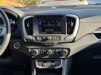 2022 GMC Terrain FWD 4dr SLE