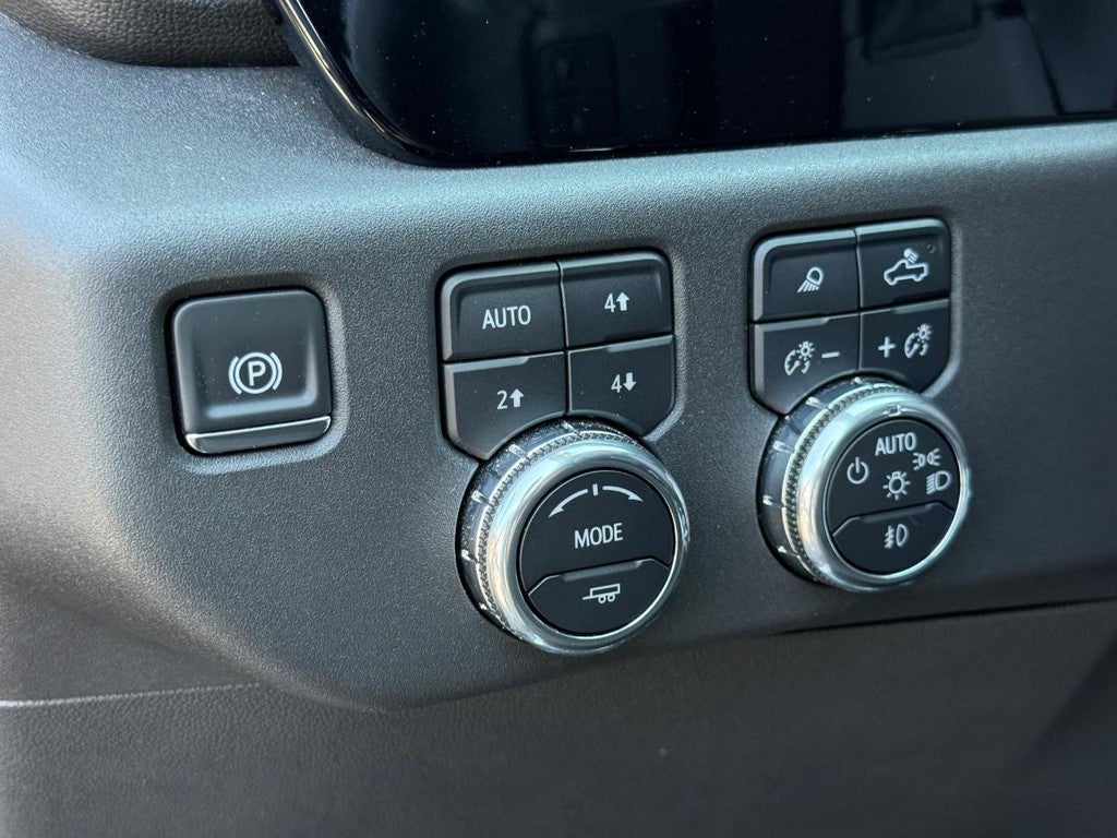 2025 GMC Sierra 1500 4WD Crew Cab 147" Elevation w/3SB