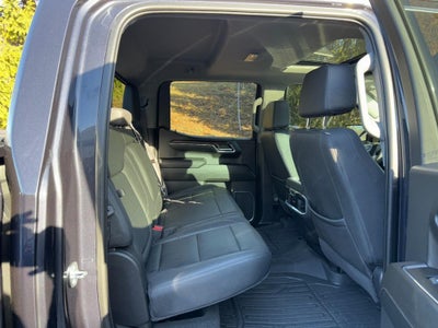 2023 GMC Sierra 1500 4WD Crew Cab 147" SLT