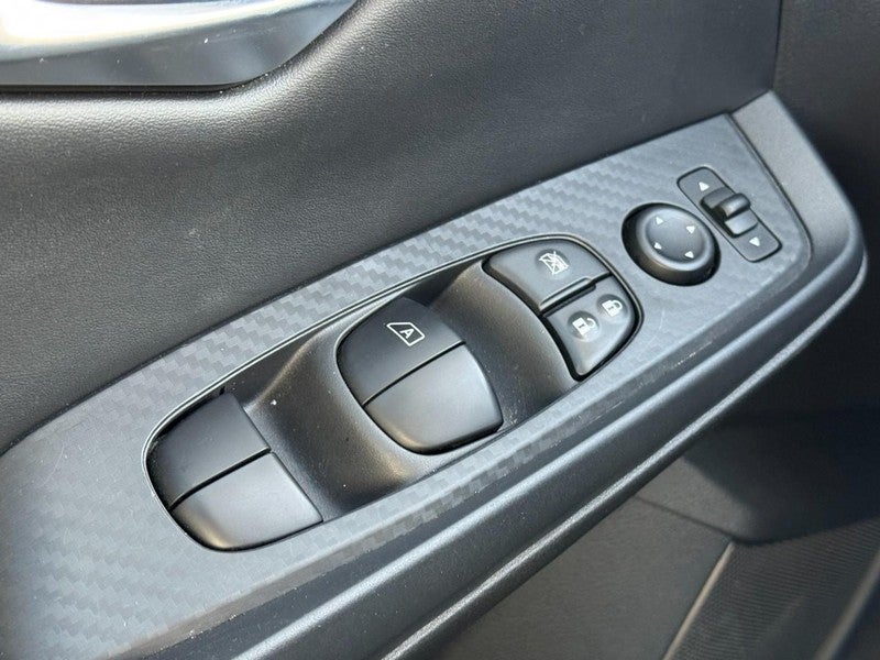 2021 Nissan Sentra SV CVT