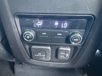 2023 Buick Enclave FWD 4dr Essence