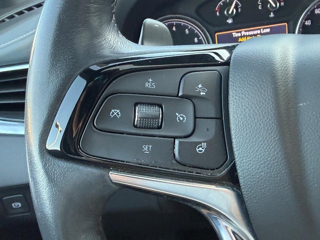 2023 Buick Enclave FWD 4dr Essence
