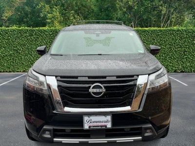 2024 Nissan Pathfinder SL 4WD