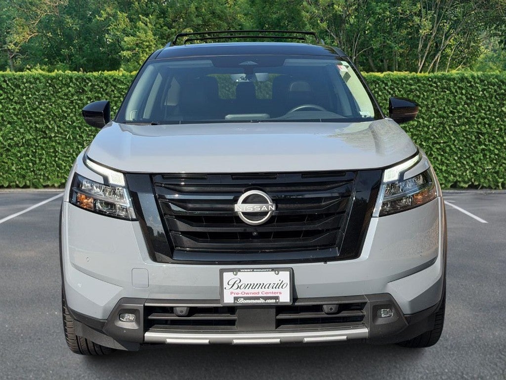 2023 Nissan Pathfinder SL 4WD