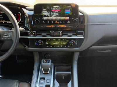 2022 Nissan Pathfinder Platinum 2WD
