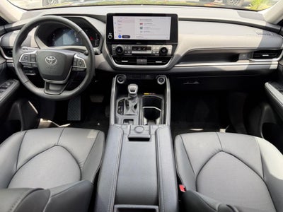 2026 Toyota Grand Highlander Hybrid XLE AWD (Natl)