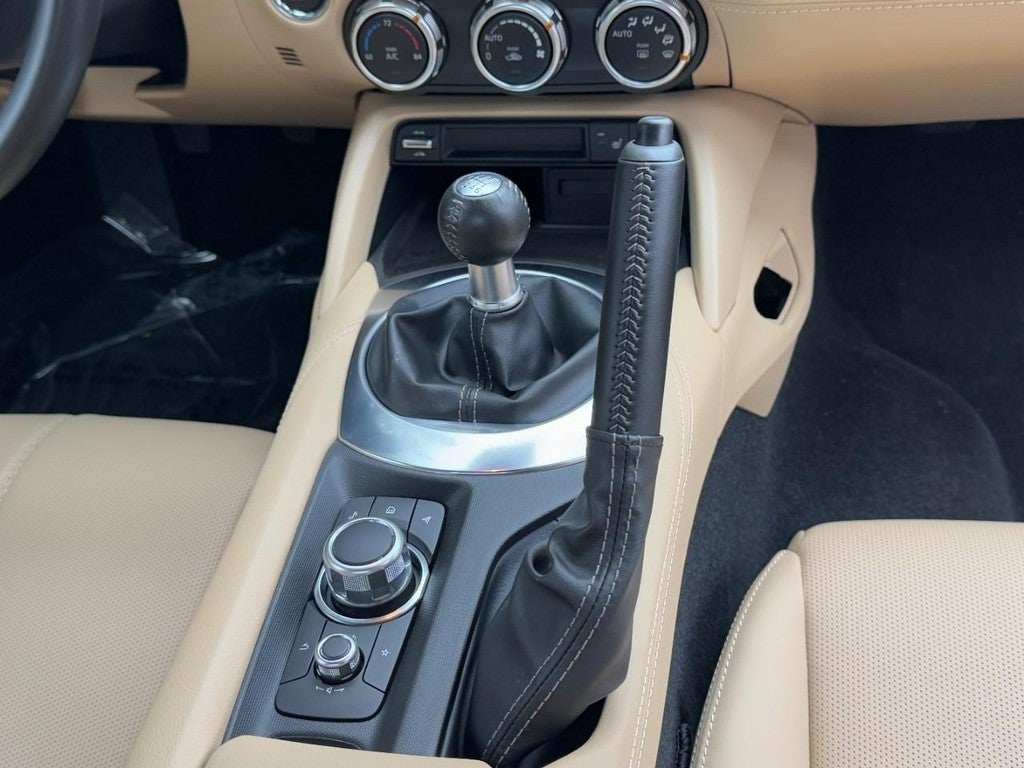 2025 Mazda Mazda MX-5 Miata RF Grand Touring Manual