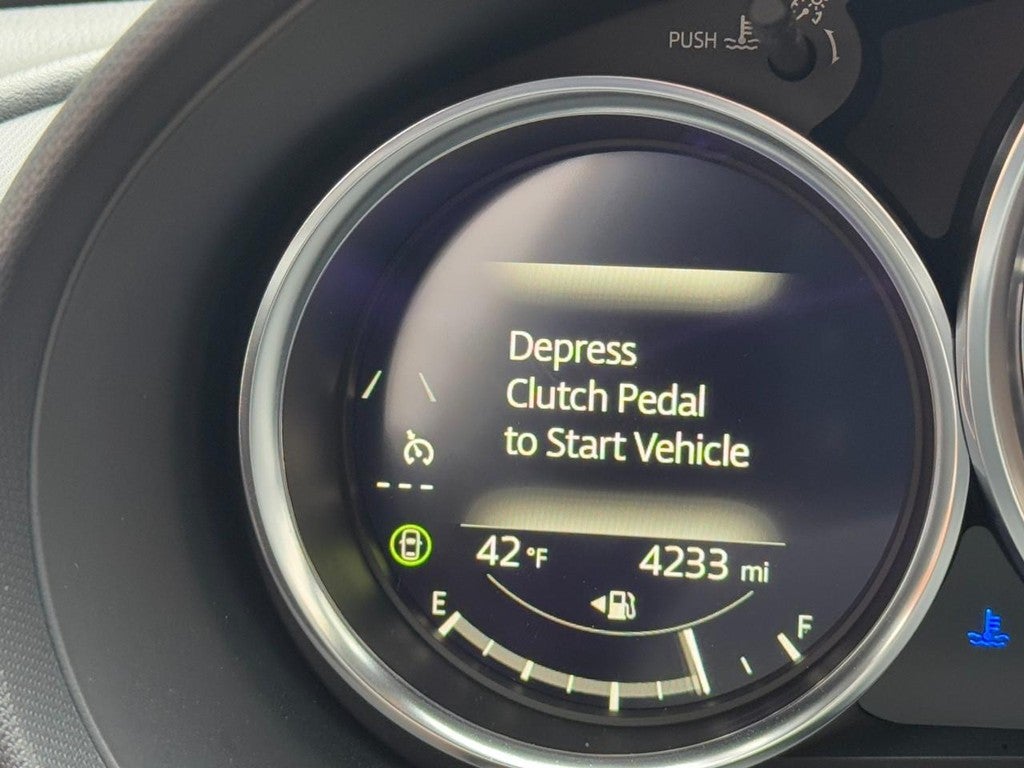 2025 Mazda Mazda MX-5 Miata RF Grand Touring Manual