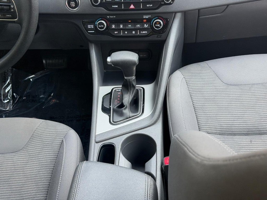 2017 Kia Niro LX FWD