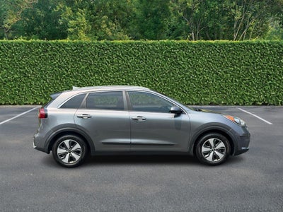 2017 Kia Niro LX FWD