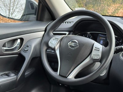 2016 Nissan Rogue FWD 4dr SV