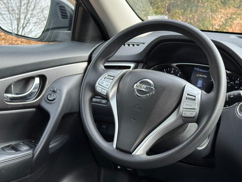 2016 Nissan Rogue FWD 4dr SV